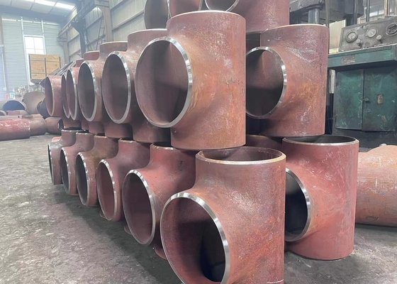 Tê de redução de aço carbono ASME B16.9 Sch40 ASTM A234 Wpb Tê de solda de topo