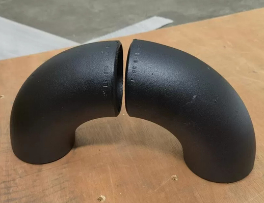 8" 1.5d 90 preto de Wpb do cotovelo do aço A234 do grau que pinta o encaixe de tubulação soldado