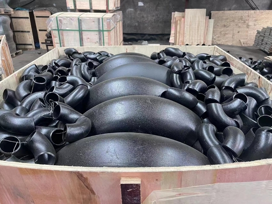 padrão do GOST JIS ASTM do cotovelo da tubulação de aço carbono de 219mm para limpar com jato de areia a pintura preta