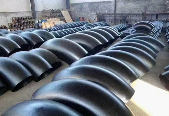 Oxidação sem emenda dos cotovelos da tubulação de aço carbono de Jis P235GH ST35.8 do Gost do ruído de Astm não